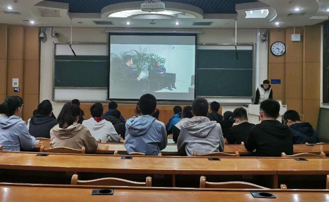 “傅成玉会见刘炽平引猜想 腾讯入股中石化有多远”