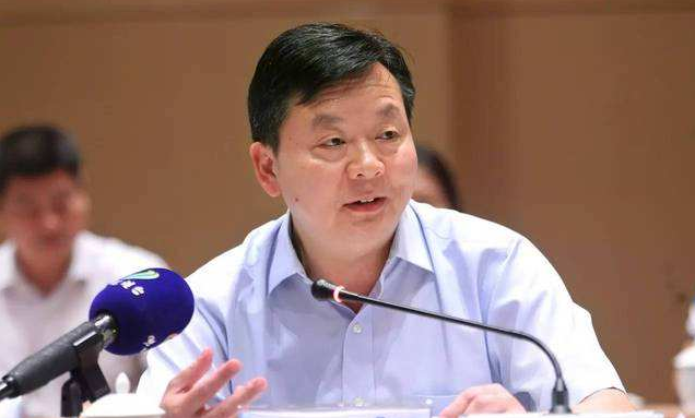 “柳传志谈最近烦恼：被联想破产谣言吓了一跳”