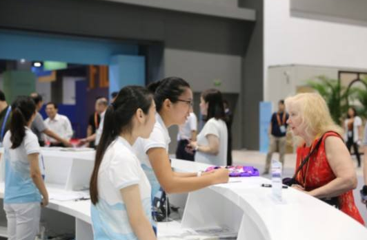 “柳传志谈最近烦恼：被联想破产谣言吓了一跳”