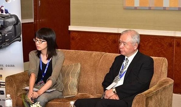 “沪港通预开户启动 门槛50万元拦住不少投资者”