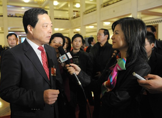 “万亿资金候场沪港通 淘金866家沪港通投资标的股”